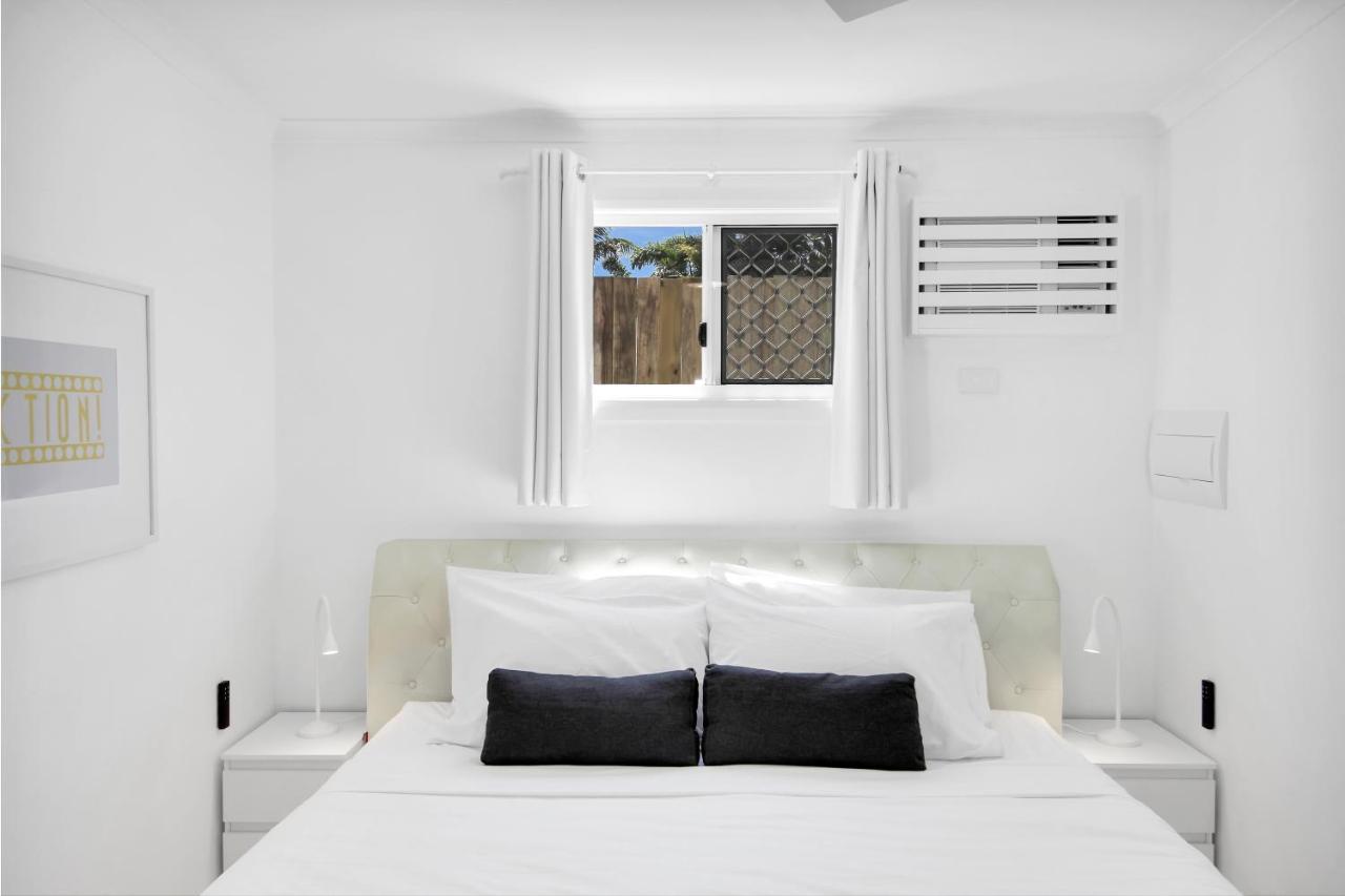 Private Outdoor Spa, Fire Pit, Cinema Room - The Cottage Coolum Beach Exteriér fotografie