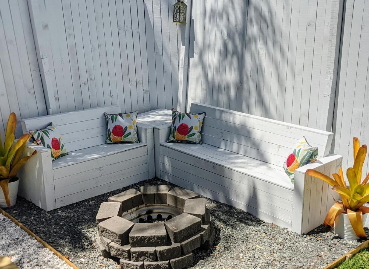 Private Outdoor Spa, Fire Pit, Cinema Room - The Cottage Coolum Beach Exteriér fotografie