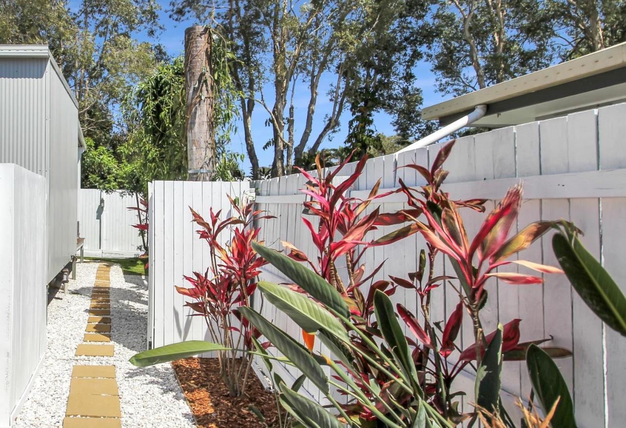 Private Outdoor Spa, Fire Pit, Cinema Room - The Cottage Coolum Beach Exteriér fotografie