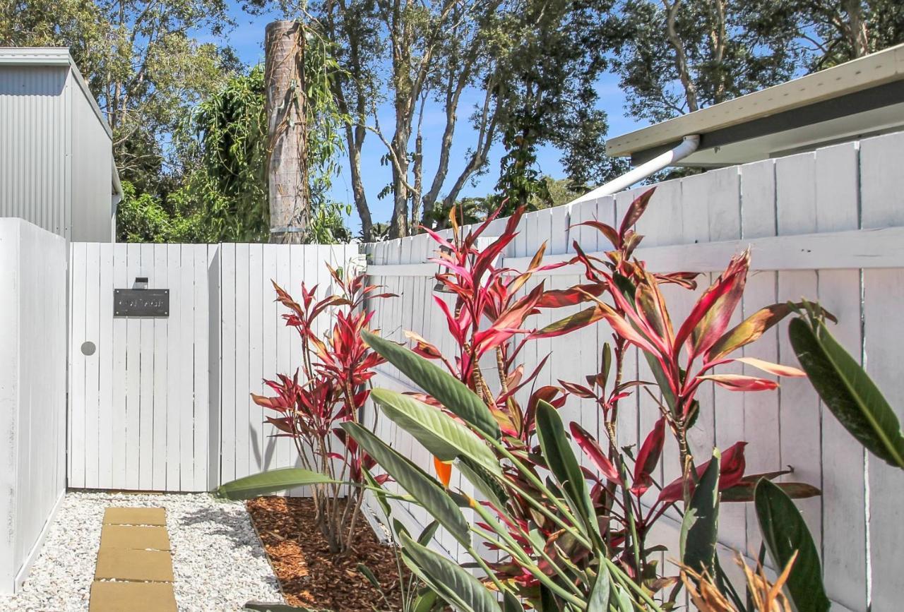 Private Outdoor Spa, Fire Pit, Cinema Room - The Cottage Coolum Beach Exteriér fotografie