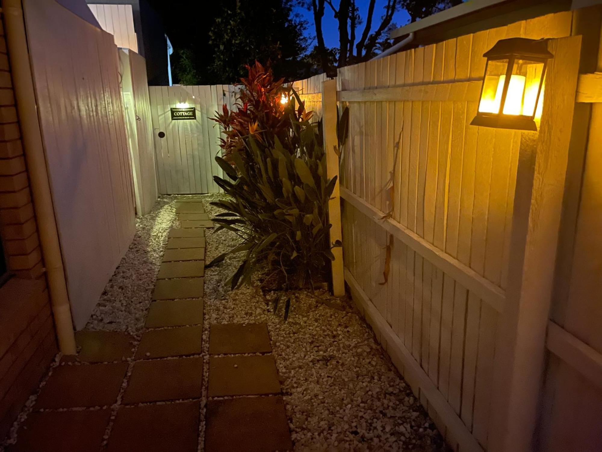 Private Outdoor Spa, Fire Pit, Cinema Room - The Cottage Coolum Beach Exteriér fotografie